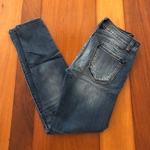 KanCan Distressed Womens Mid Rise Jeans (size 26)